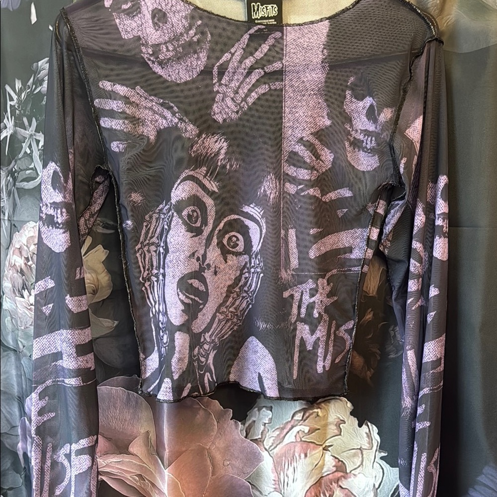 Hot Topic Misfits Allover Print Mesh Girls Long-Sleeve Top medium